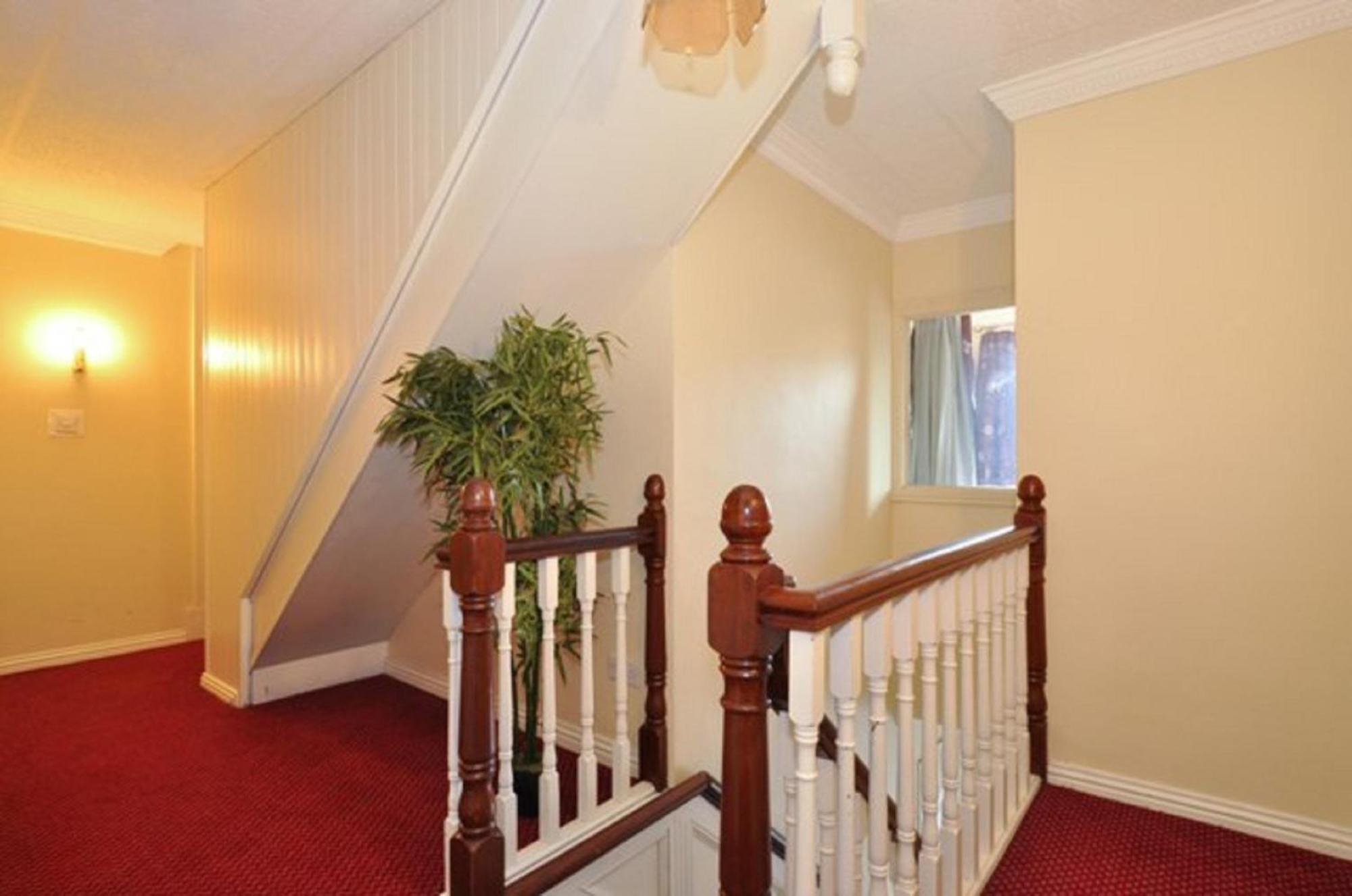 גלוואיי Lynfield Guest House מראה חיצוני תמונה