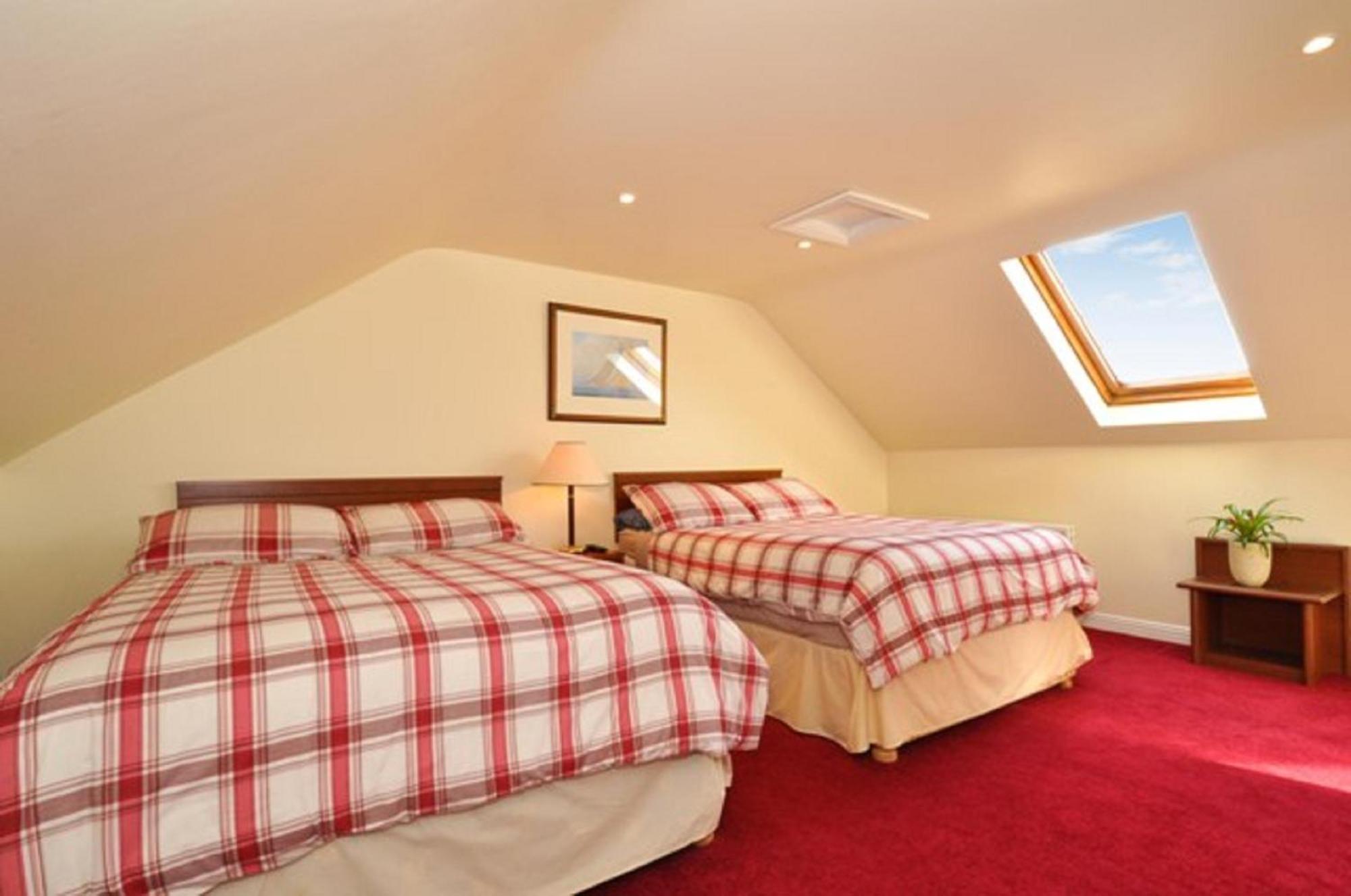 גלוואיי Lynfield Guest House מראה חיצוני תמונה